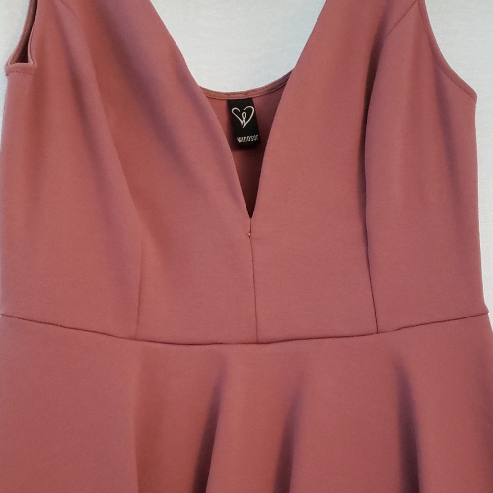 Dress - Picture 2 of 3